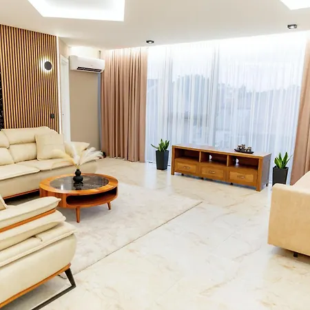 Polejanov Apartamento Razlog