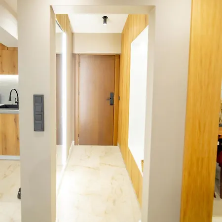 Polejanov Apartment Raslog